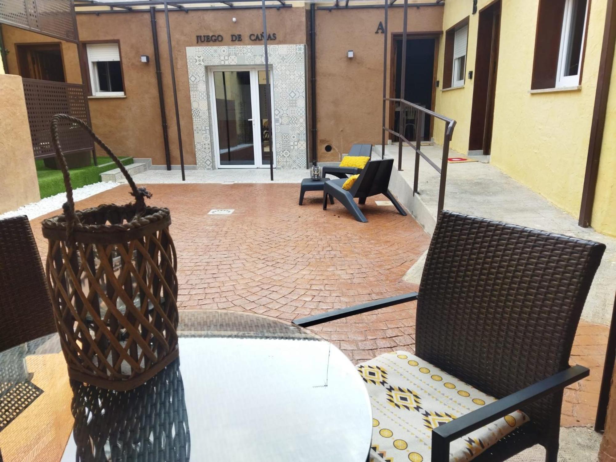 Apartamentos Turisticos Juego De Canas Astorga Exterior photo